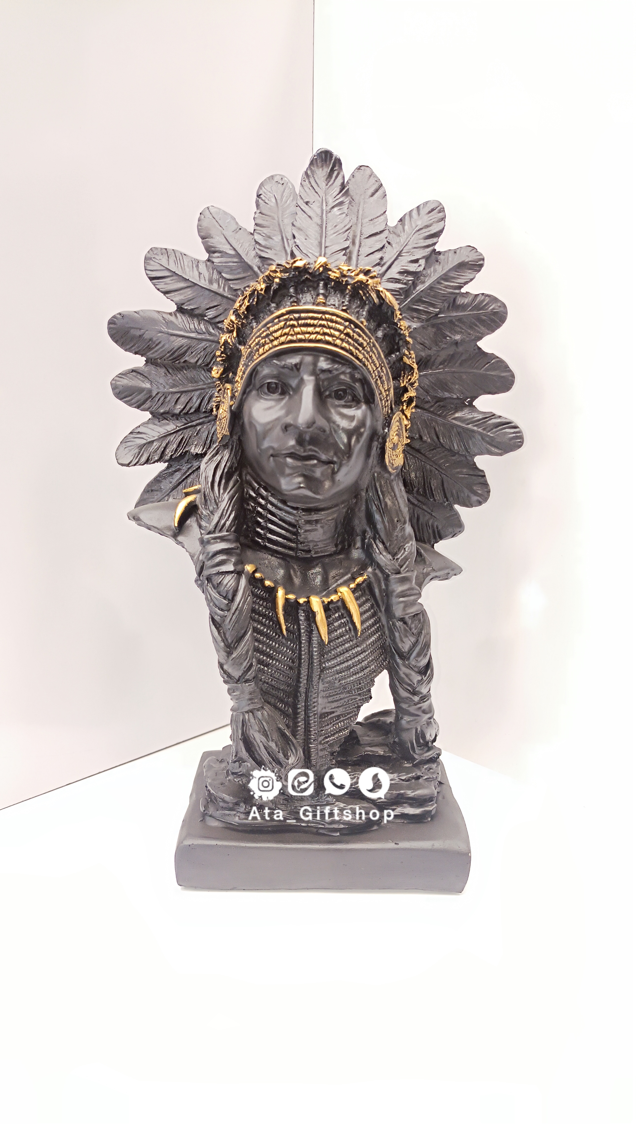 مجسمه سرخ پوست